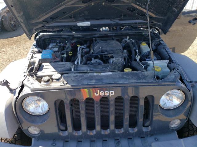 1C4BJWDG5GL235227 Jeep Wrangler Unlimited Sport