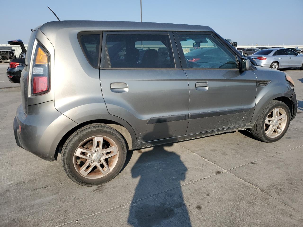 KNDJT2A2XA7146356 2010 Kia Soul +