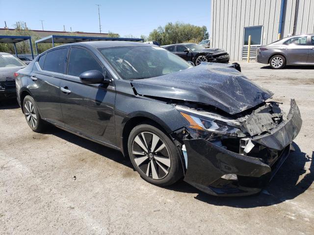 1N4BL4DW8KN317963 Nissan Altima SV 4