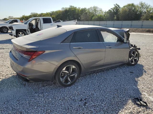 KMHLN4AG7NU283008 Hyundai Elantra SE 3