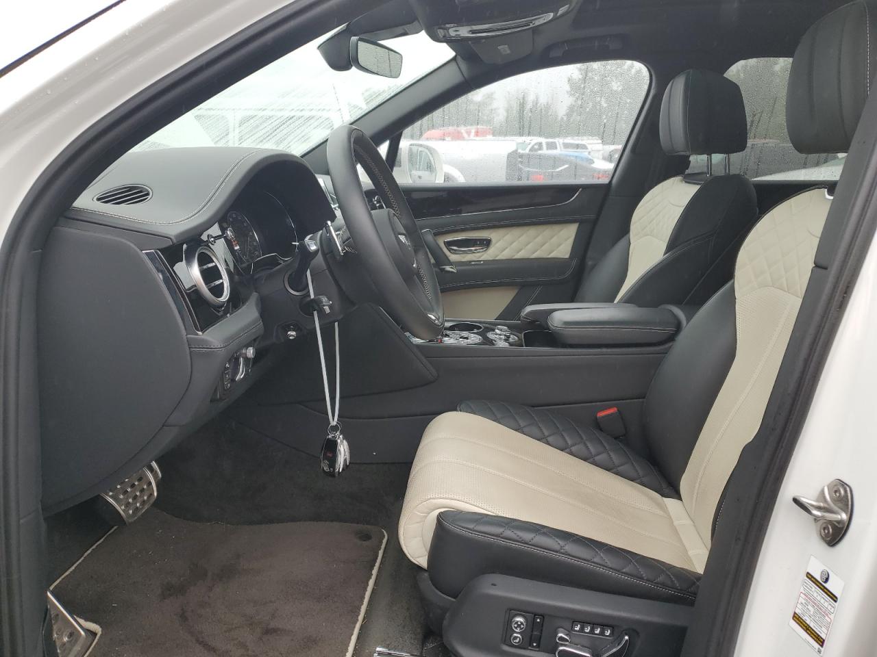 SJAAJ2ZV0LC027778 2020 Bentley Bentayga