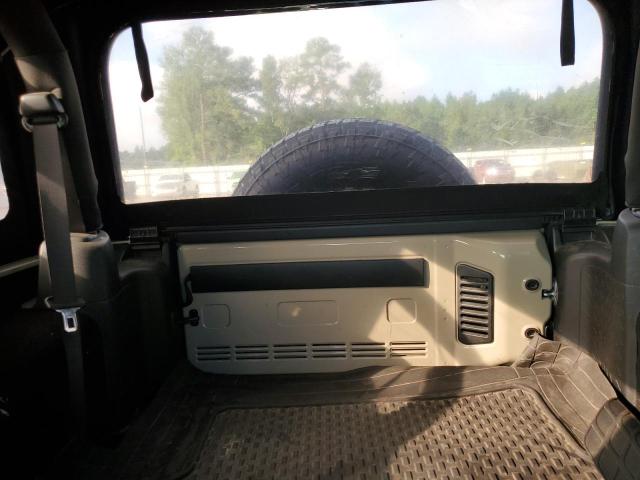 1C4AJWAG1JL883008 Jeep Wrangler Sport