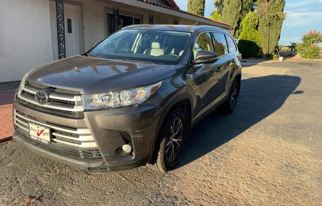 5TDJZRFH2JS903003 Toyota Highlander Se