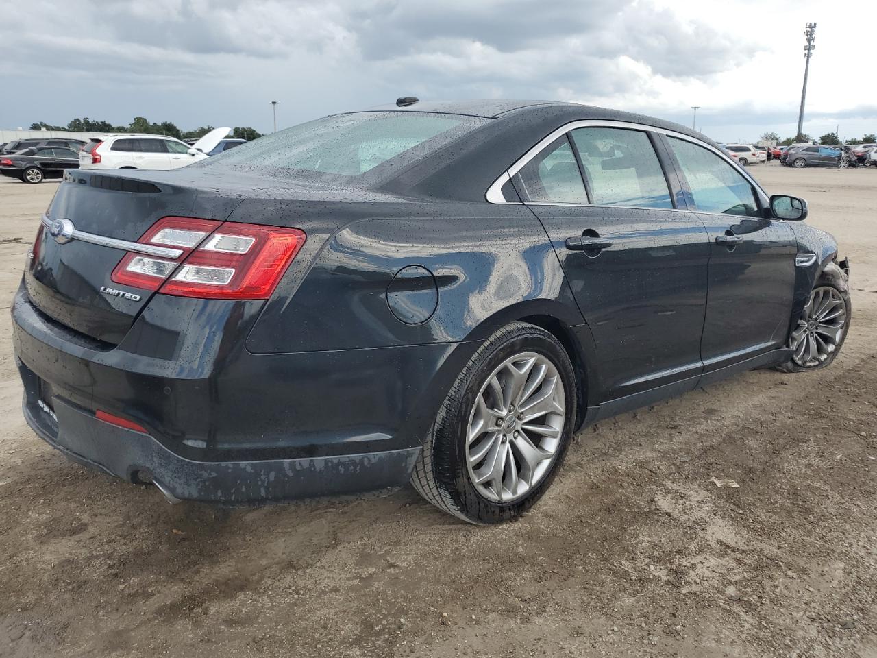 1FAHP2F82DG225546 2013 Ford Taurus Limited