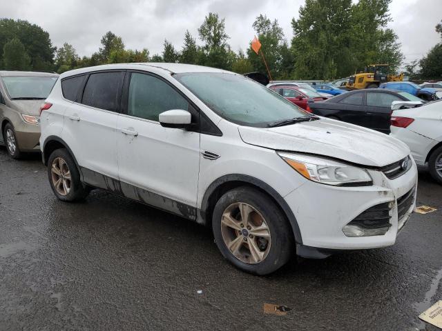 1FMCU9G99GUC30516 Ford ESCAPE SE