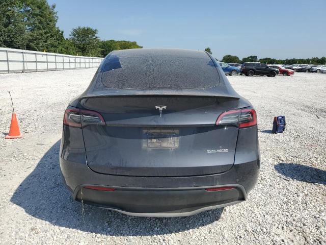 7SAYGDEF8NF381725 Tesla Model Y