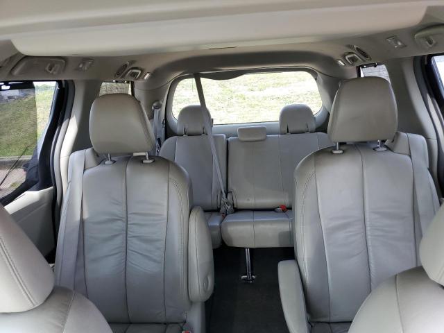 2011 Toyota Sienna - Image 10