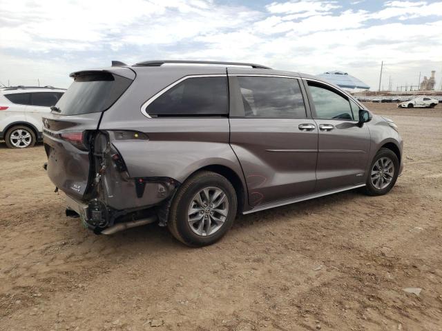 5TDYRKEC6MS055594 Toyota SIENNA XLE