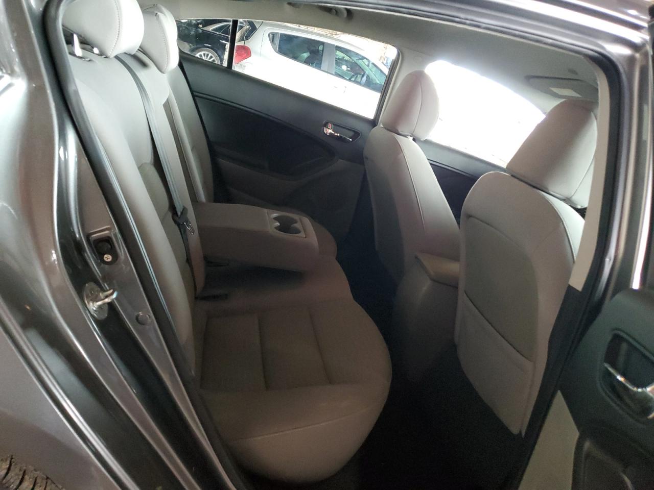 KNAFX4A65G5523783 2016 Kia Forte Lx