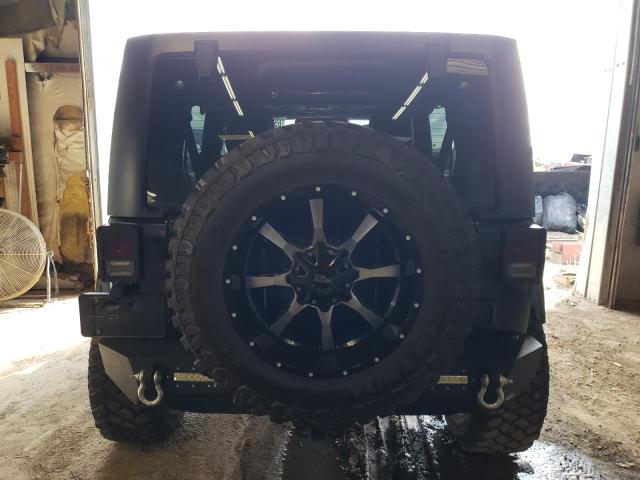 1C4BJWEG6JL908760 Jeep Wrangler Unlimited Sahara