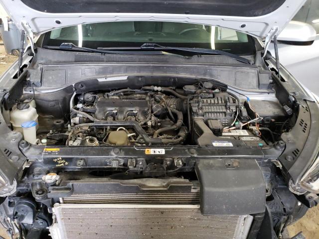 KM8SMDHF6HU168898 Hyundai Santa Fe Se