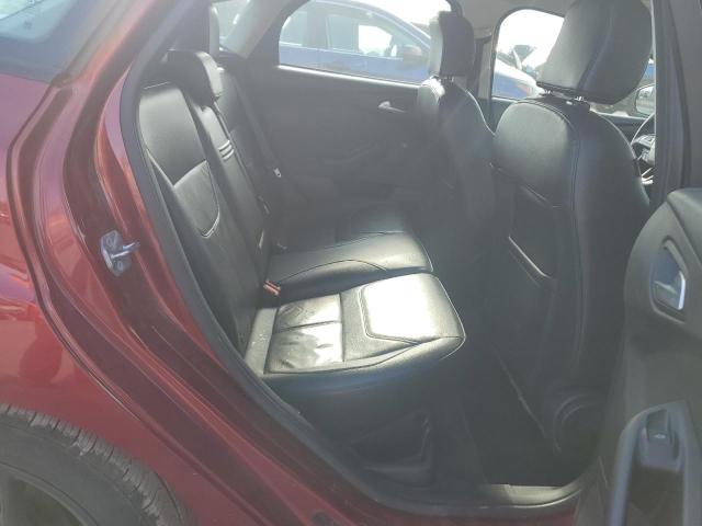 1FADP3K27GL332397 Ford FOCUS SE