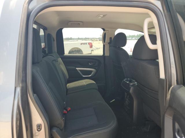 1N6AA1E60JN531009 Nissan TITAN SV