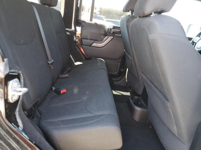 1C4BJWDG0JL829215 Jeep Wrangler Unlimited Sport