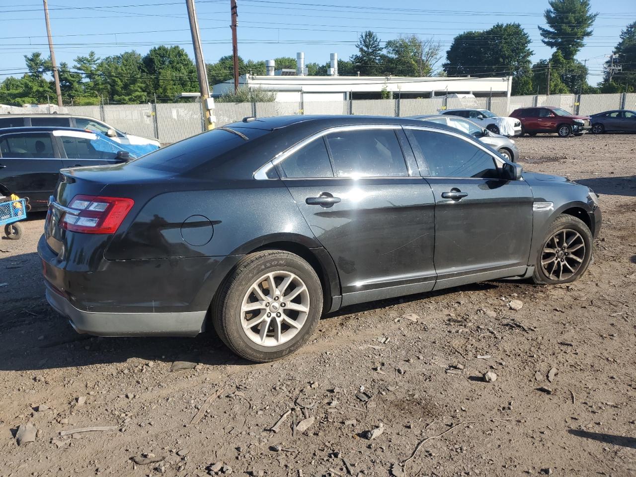 Lot #3026063949 2014 FORD TAURUS SE