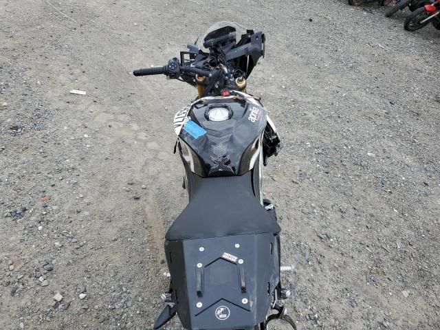 2024 APRILIA TUONO V4 F - ZD4KZUB00RS001061