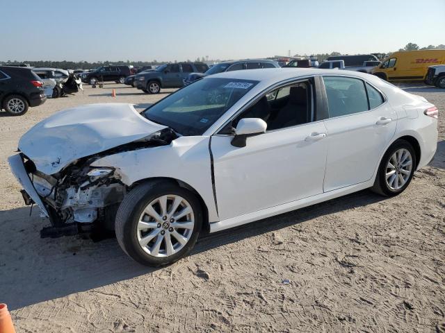 2020 TOYOTA CAMRY LE - 4T1C11AK6LU504982
