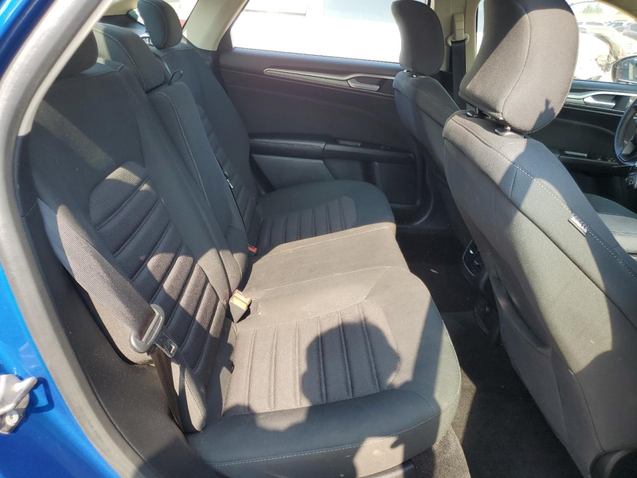 Lot #3315919106 2017 FORD FUSION SE