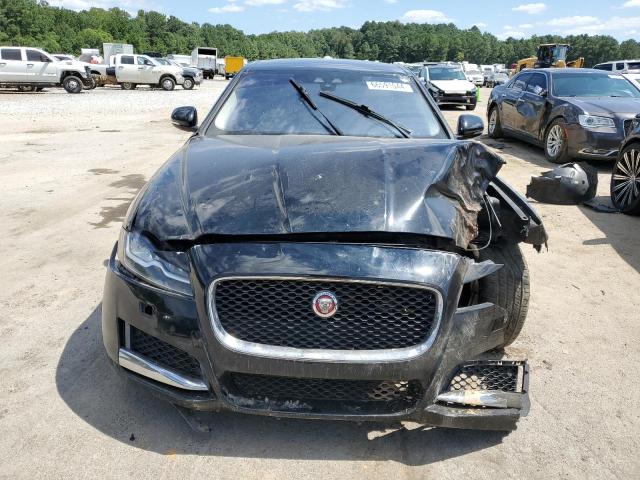 VIN SAJBD4BV8HCY46658 2017 Jaguar XF, Premium no.5