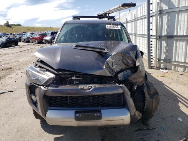 2018 TOYOTA 4RUNNER SR - JTEBU5JR5J5583348