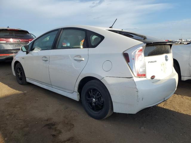 VIN JTDKN3DU2E0381544 2014 Toyota Prius no.2