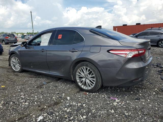 VIN 4T1B11HK5JU142917 2018 Toyota Camry, L no.2