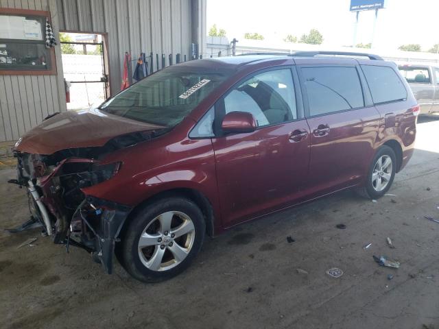 2012 TOYOTA SIENNA LE 2012