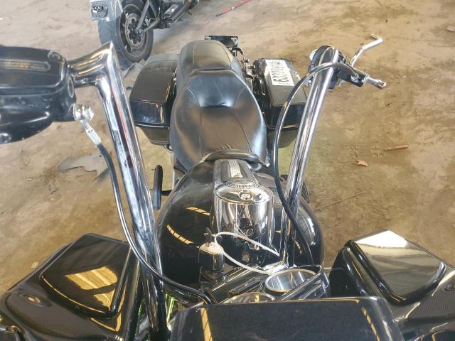 2011 HARLEY-DAVIDSON FLTRU 1HD1KGM15BB606328