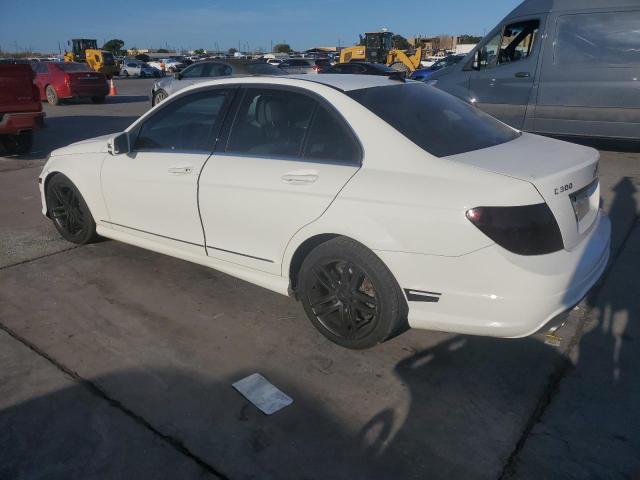 VIN WDDGF8AB0DR257632 2013 Mercedes-Benz C-Class, 3... no.2