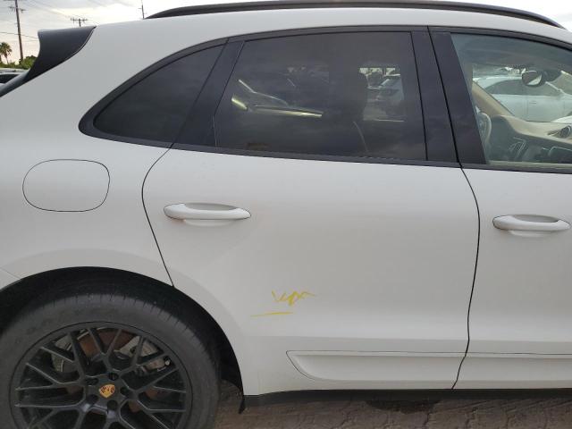 VIN WP1AB2A55GLB45756 2016 Porsche Macan, S no.13