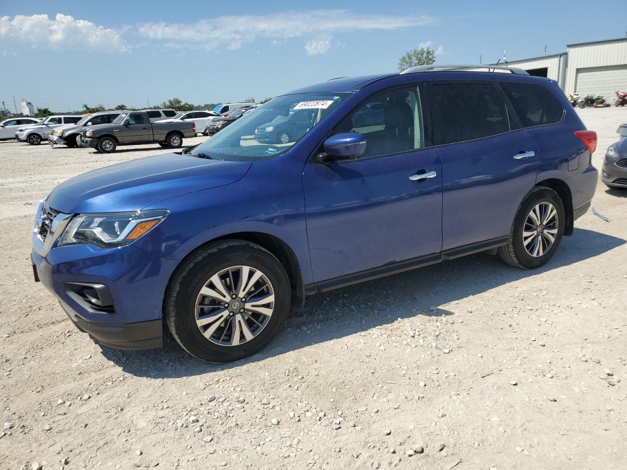 Lot #2824422428 2017 NISSAN PATHFINDER