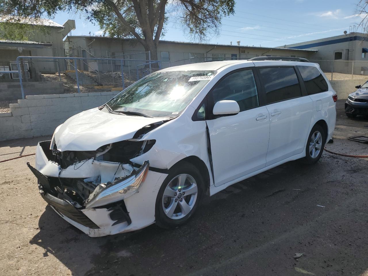 Toyota Sienna 2020 E grade