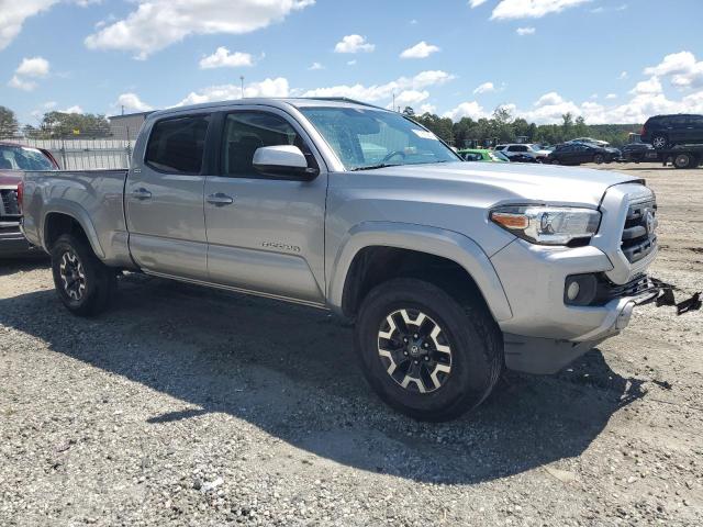 VIN 5TFBZ5DN0HX002383 2017 Toyota Tacoma, Double Cab no.4