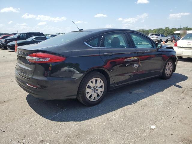 VIN 3FA6P0G74KR276828 2019 Ford Fusion, S no.3