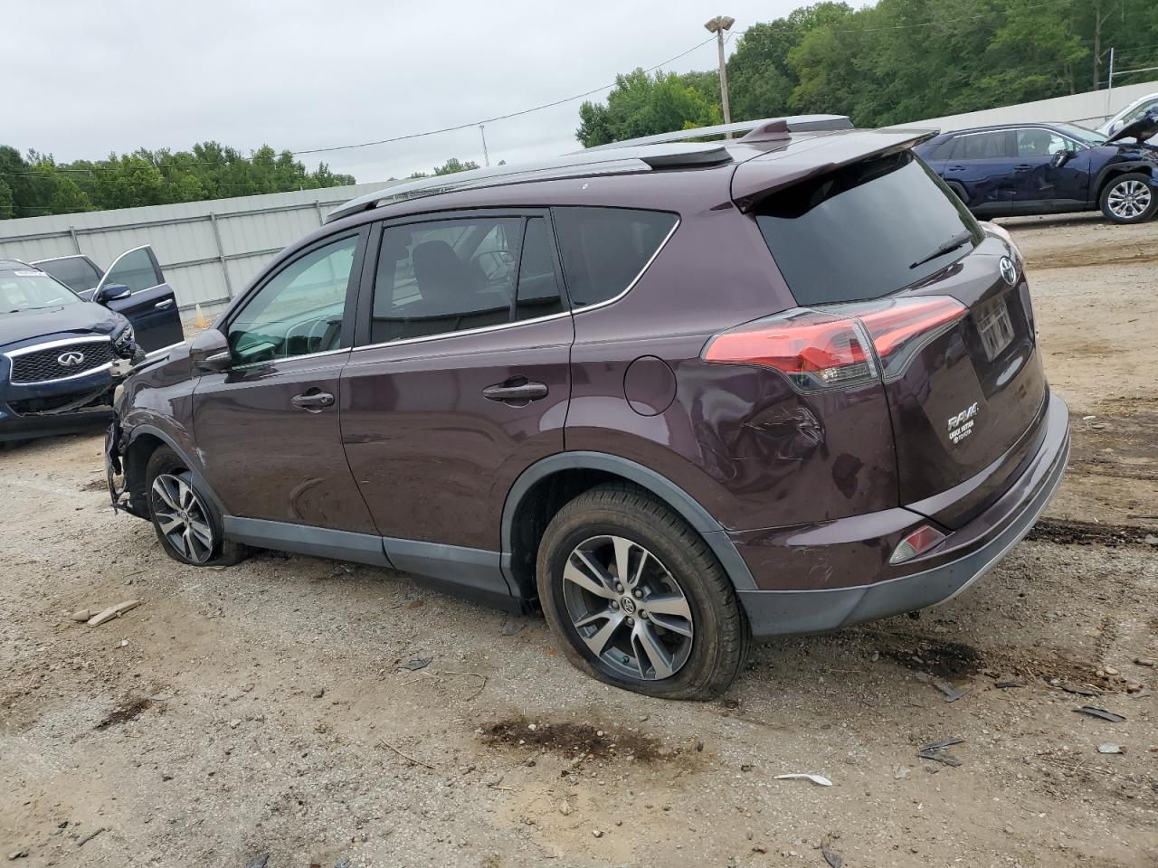 Lot #2771521311 2017 TOYOTA RAV4 XLE