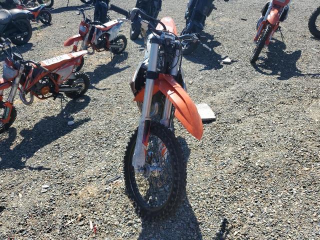 KTM 350 SX-F 2024 orange  gas VBKSXP433RM294063 photo #3