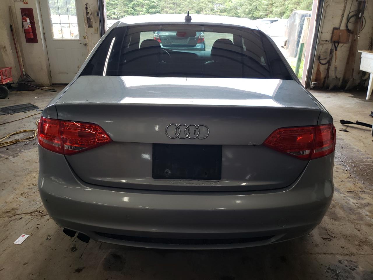 2010 Audi A4, PRESTIGE