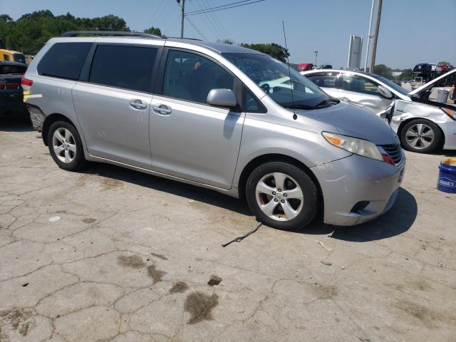 VIN 5TDKK3DC3ES498675 2014 Toyota Sienna, LE no.4