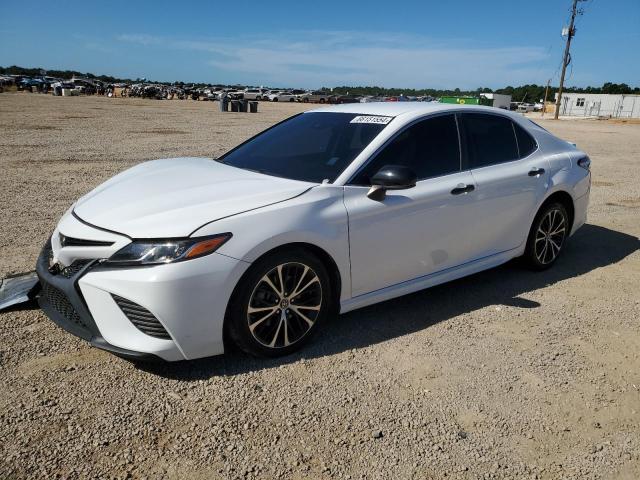 VIN 4T1B11HKXJU649795 2018 Toyota Camry, L no.1