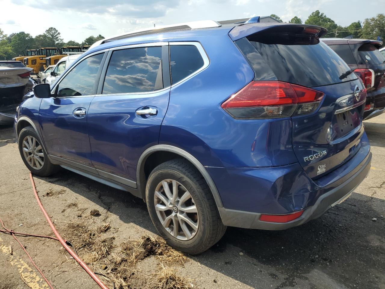 Lot #2940721313 2018 NISSAN ROGUE S