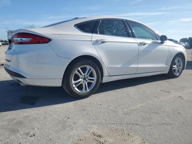 VIN 3FA6P0H7XJR190260 2018 Ford Fusion, SE no.3