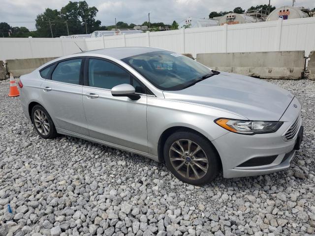 VIN 3FA6P0HD7HR243688 2017 Ford Fusion, SE no.4