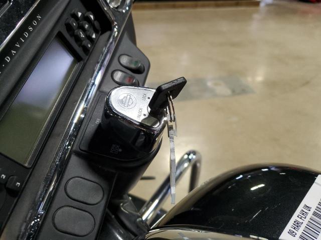 2009 HARLEY-DAVIDSON FLHX - 1HD1KB4159Y613645