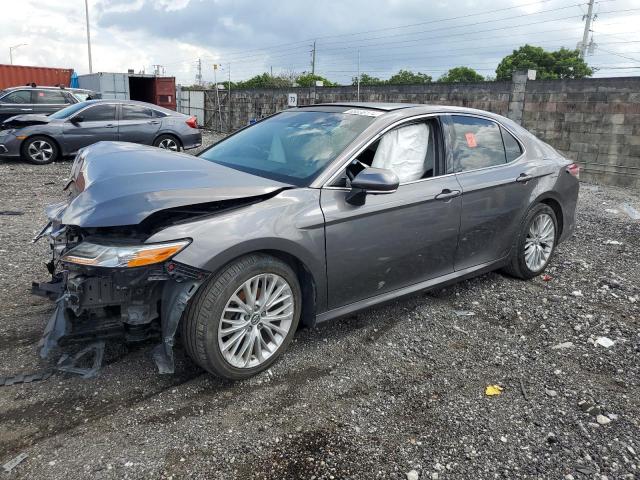 VIN 4T1B11HK5JU142917 2018 Toyota Camry, L no.1