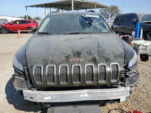 VIN 1C4PJLCS3GW369209 2016 Jeep Cherokee, Latitude no.5