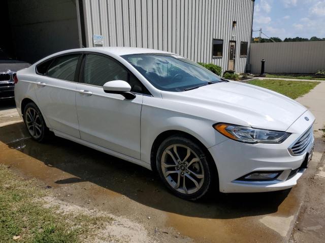 VIN 3FA6P0HD6HR364437 2017 Ford Fusion, SE no.4