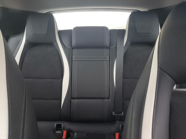 2017 INFINITI QX30 BASE - SJKCH5CP4HA020184