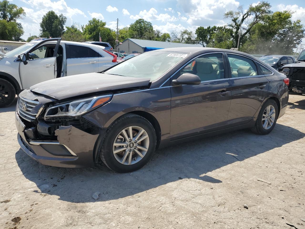 Lot #2935512141 2017 HYUNDAI SONATA SE