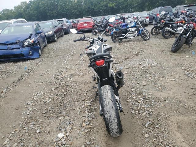 2018 KTM 690 DUKE VBKLDV404JM714411