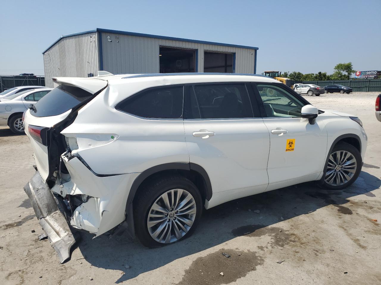 Lot #2943211488 2021 TOYOTA HIGHLANDER